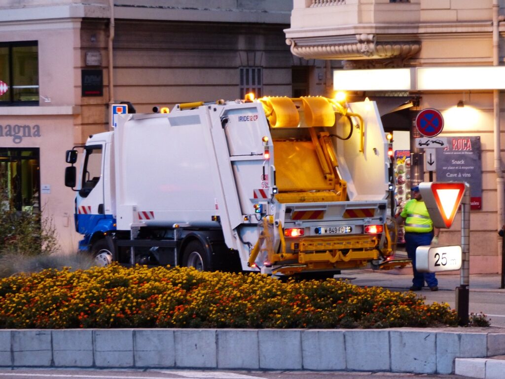 Treatment operator, waste recovery and disposal